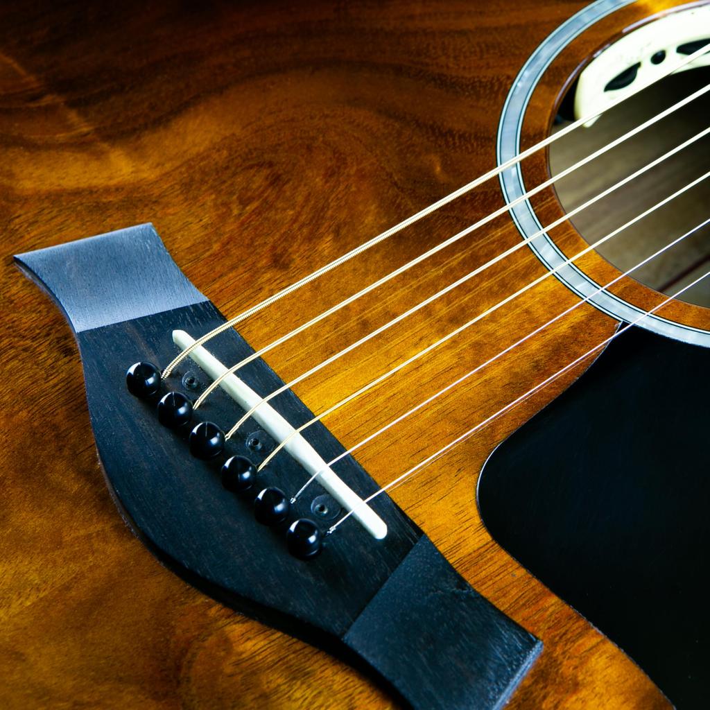 ghs Acoustic Guitar Bright BB40M Strings, Bronze, Medium, 13-56,