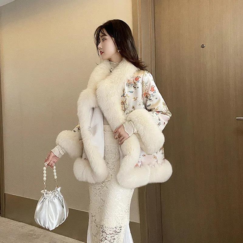 Châle Style Chinois Hivernel Fausse Fourrure Dragon Soie Phénix Image Cape Bouton Perle Chaud