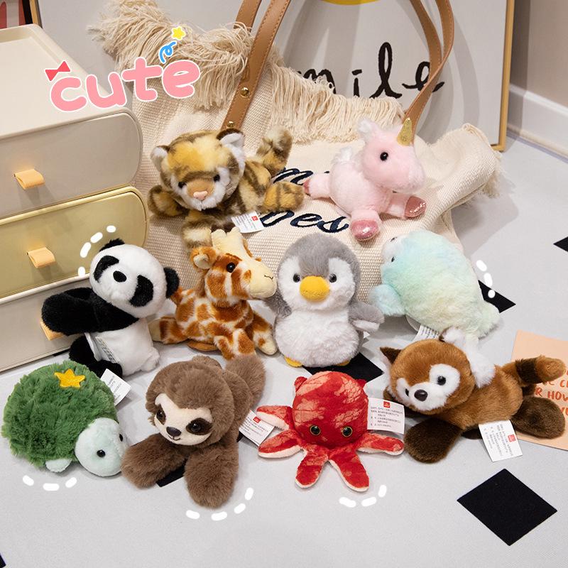 Magnetic Plush Shoulder Doll: Zoo & Oceanarium Souvenir for Kids