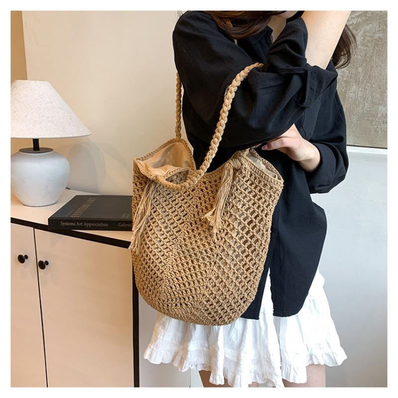 Hollow Tassel Straw Woven Bag Women's Handwoven Bag Large Capacity Tote Bag Casual Women's Shoulder Vacation Bag