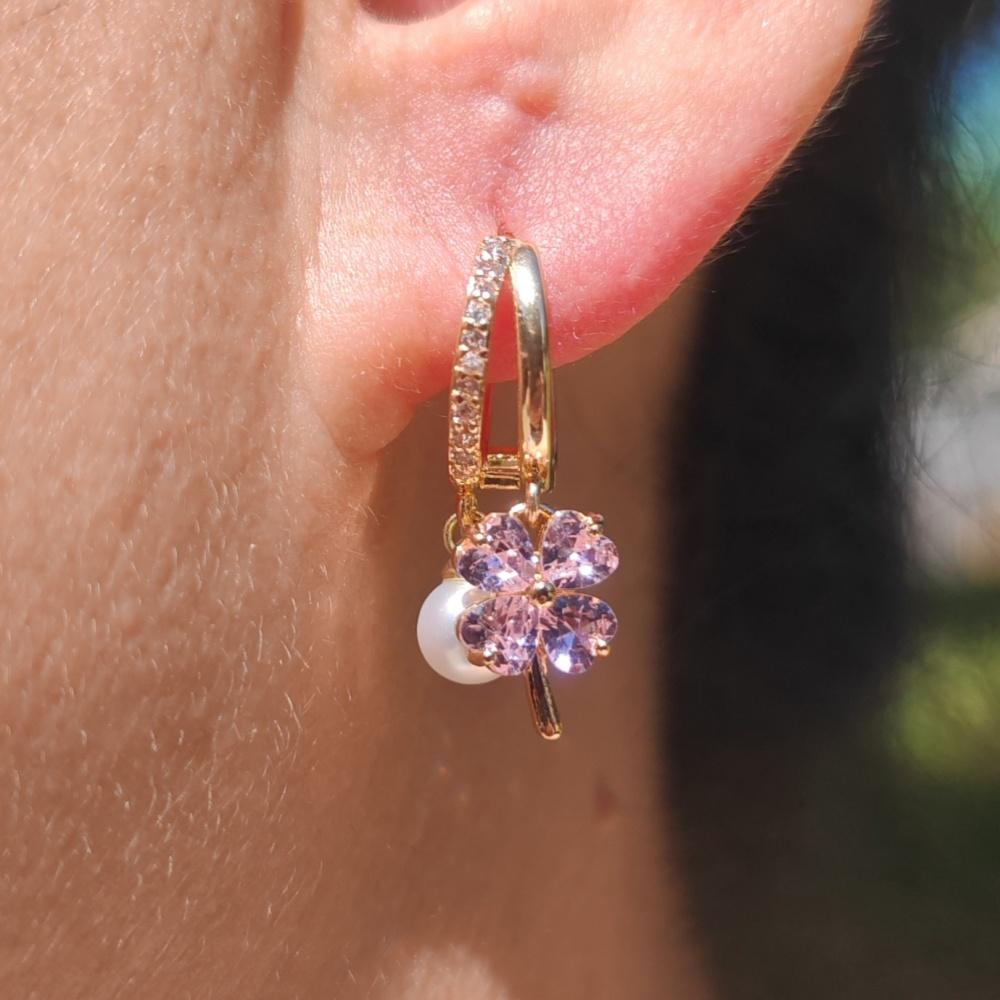 1 Pair Fashion Colorful Four-leaf Clover Zirconia with Imitation Pearls Dangle Earrings for Women Golden Earring Jewelry Wedding Party Accessories