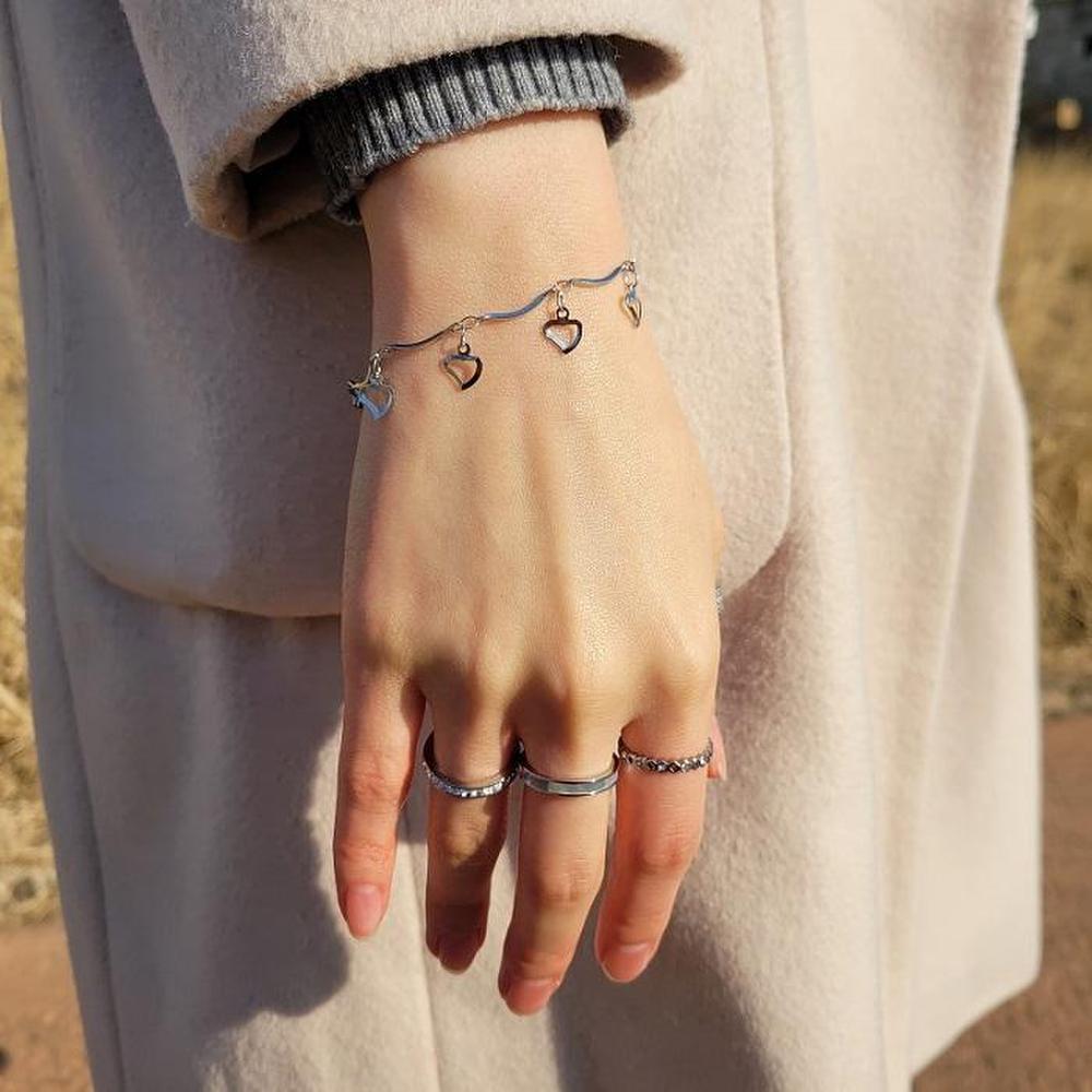 [Blossom Steel] Surgical Steel Empty Heart Women's Chain Bracelet (S8157938)