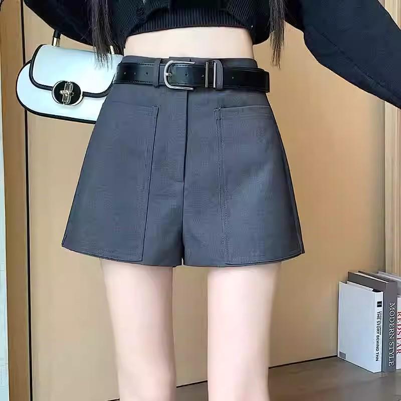 

Spring Women s High Waist Black A-line Plus Size Suit Shorts - Petite, Loose, Wide Leg, Slimming. Large сірий колір