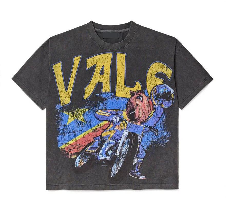 T-shirt Oversize Streetwear Retrò Americana con Stampa Scura e Effetto Usurato