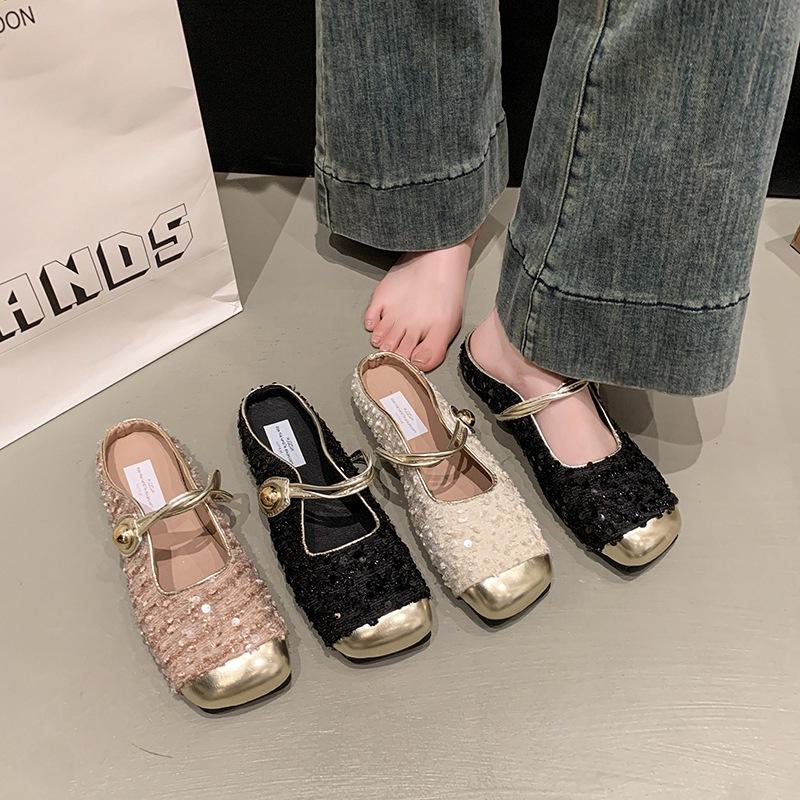 Fransk väska huvud Mary Jane coola tofflor dam ytterkläder 2025 sommar ny paljett temperament med kjol halva tofflor