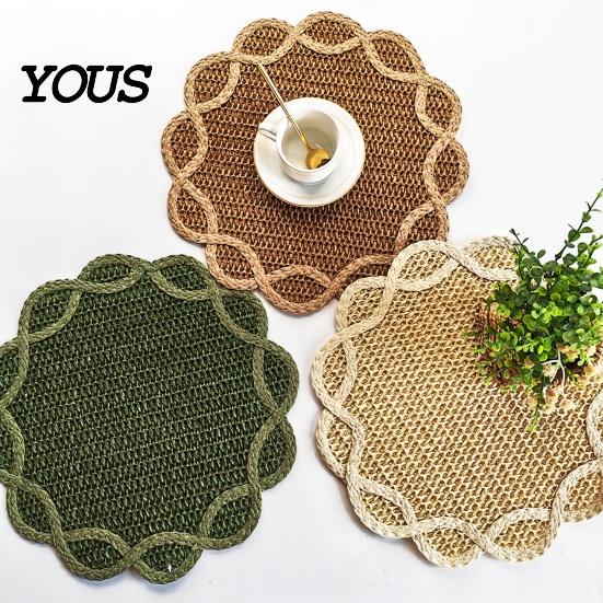 Stain Resistant Mat Woven Placemat, Heat Insulation Non-Slip Table Mat, Retro Style Petal Heat-resistant Placemat Shape Dining for Home