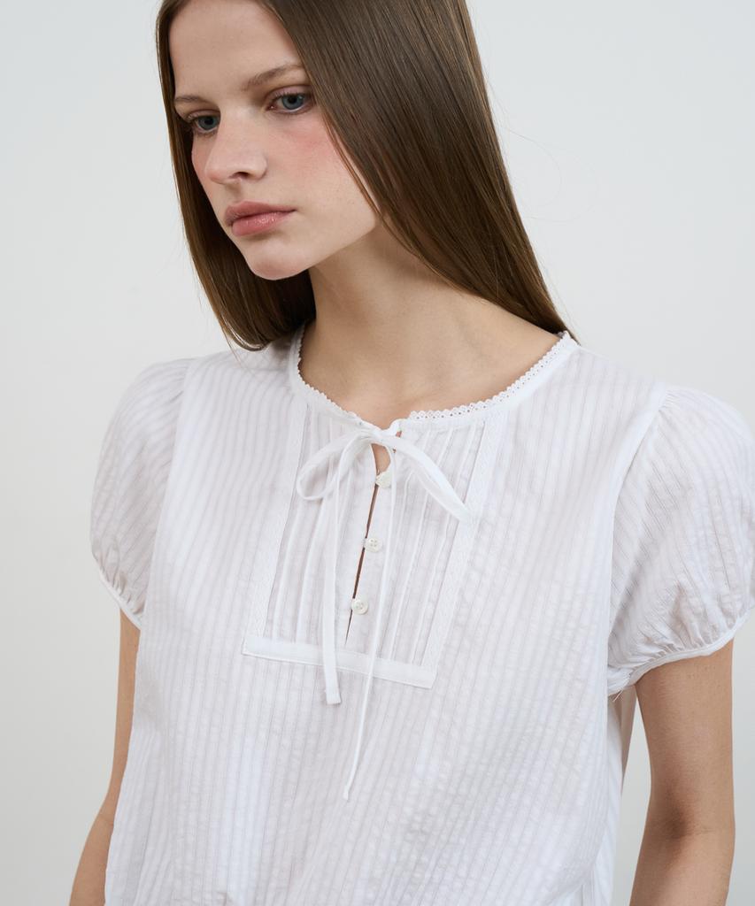 DEHEVE Puff Sleeve Ribbon Blouse [Ivory]