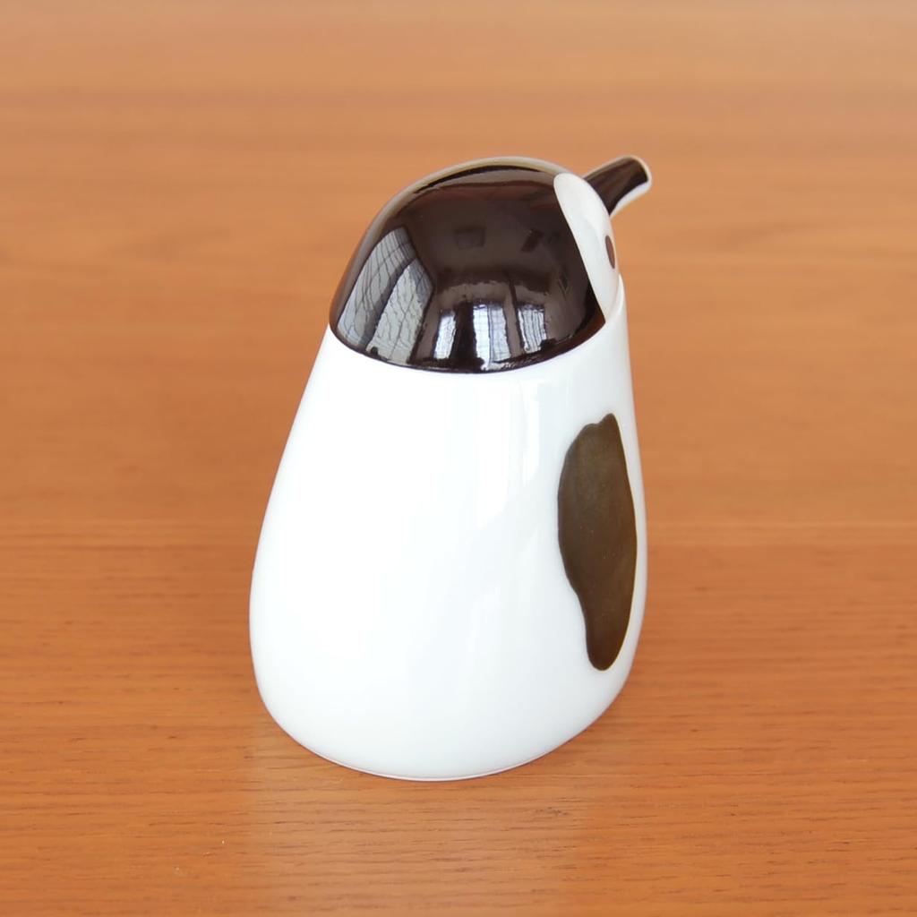 Stylish and cute compact soy sauce Arita penguin made in dispenser, ware, design, 80ml, Japan.
