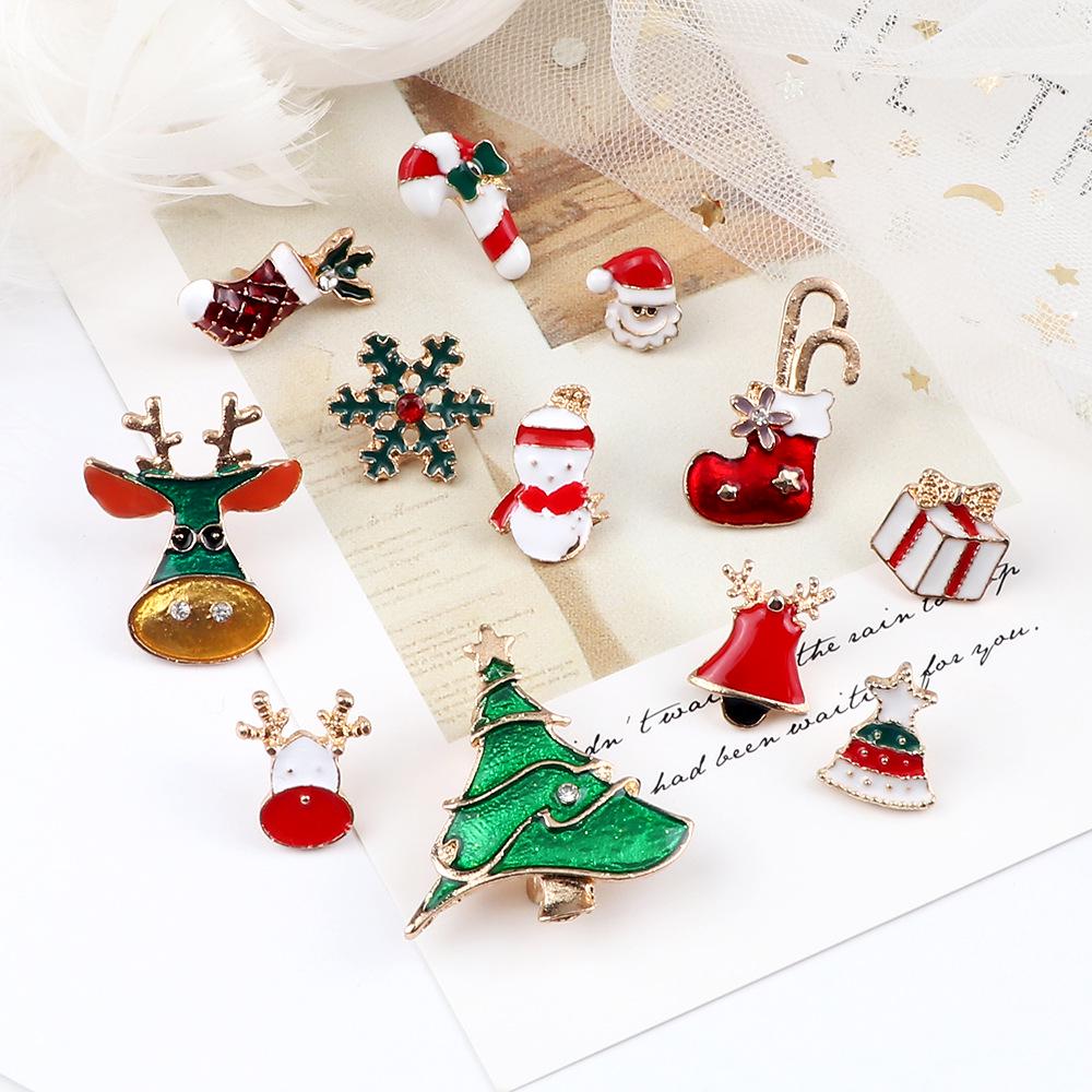 2022 Christmas Brooch: Trendy Alloy Badge & Cute Medal Pin
