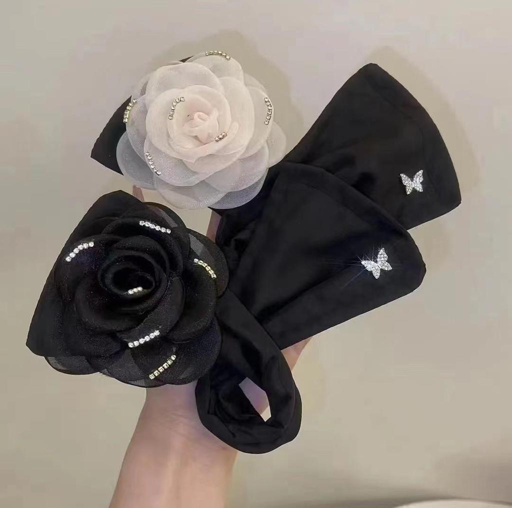 Douyin-Inspired Soft Wire Flower Hair Curler & Twist Clip