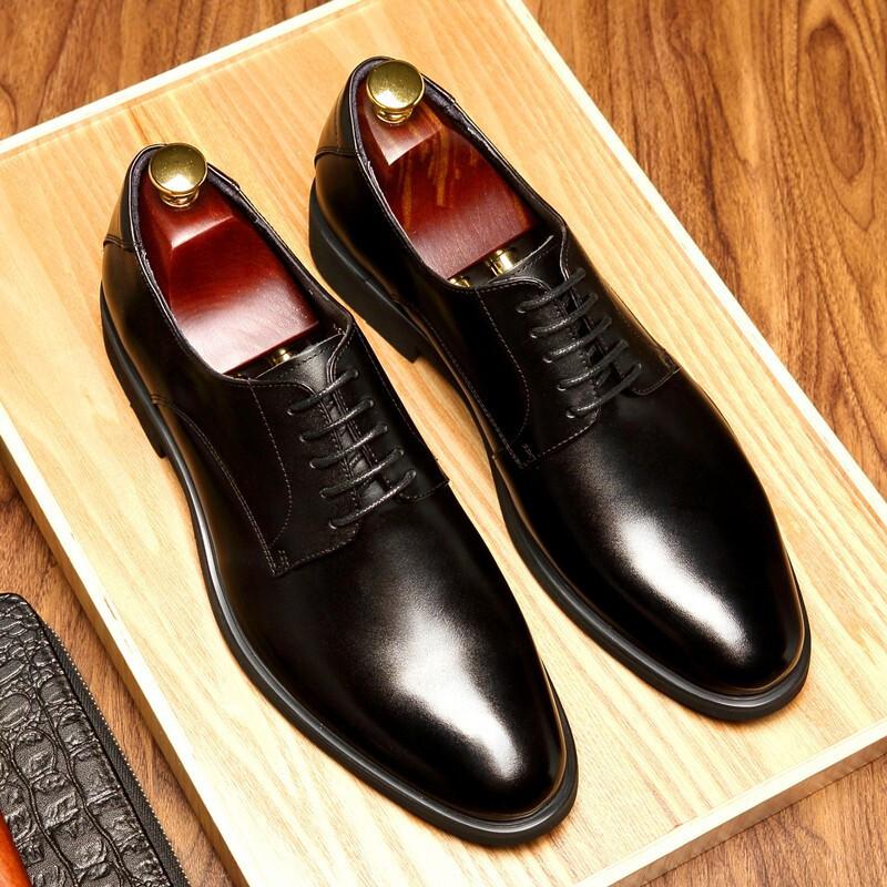 

Мужская кожаная обувь 35 Натуральная кожа 36 Мужская деловая обувь 37 Британская 45 Осенняя 46 Большие размеры 47 Молодежная 48 Свадебная мужская обувь 35 чёрный