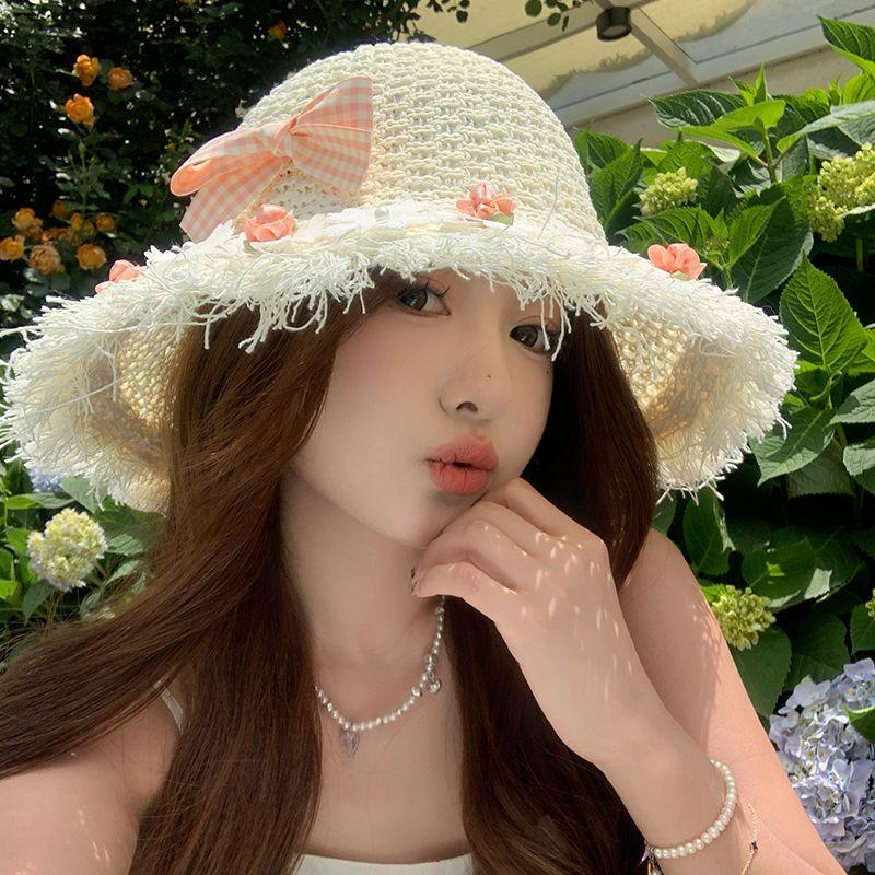 Kapelusz słomkowy pleciony z pustymi przestrzeniami w paski z kokardą i kwiatem dla kobiet, letni kapelusz chroniący przed słońcem do noszenia na zewnątrz, kapelusz rybacki