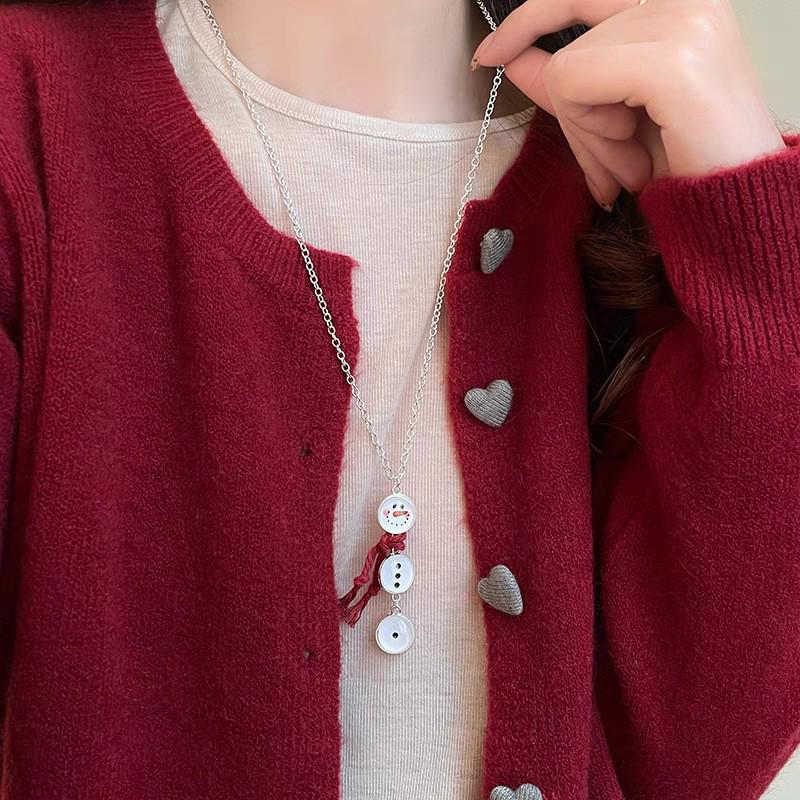 Retro Long Sweater Necklace for Women - Luxury Niche High-End Jewelry 2025 Collection