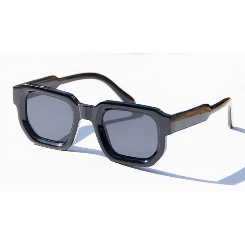 Vintage Square Sunglasses Women Retro Small Frame PC Lens UV400 Protection Fashion Accessory