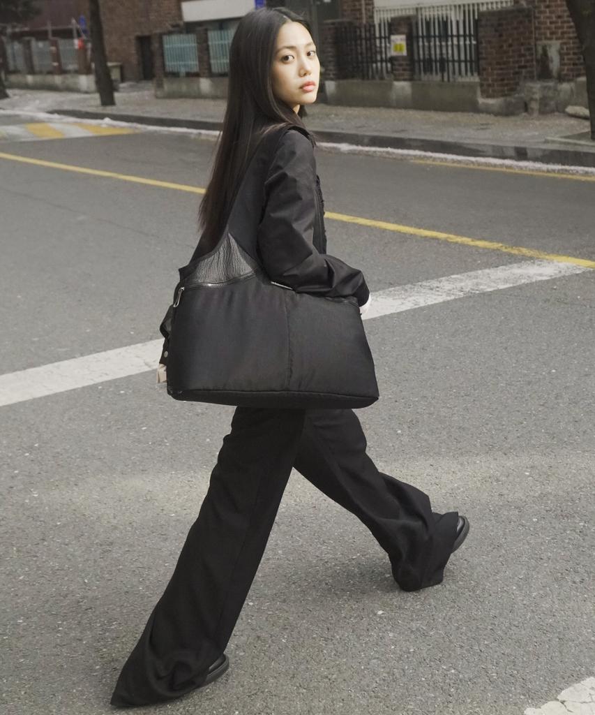 Iugamakaras Nylon Shopper Bag (Black)