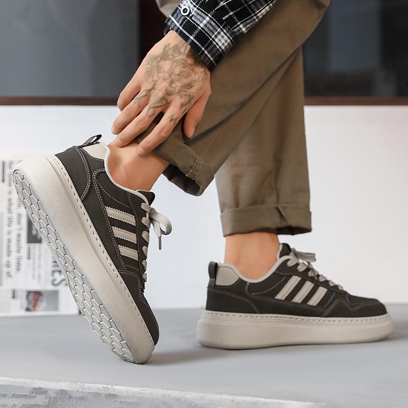 New Men's Classic Fashion Low Top Thick Sole Skateboarding Shoes Comfortable Soft Sole Basketball  Sneakers