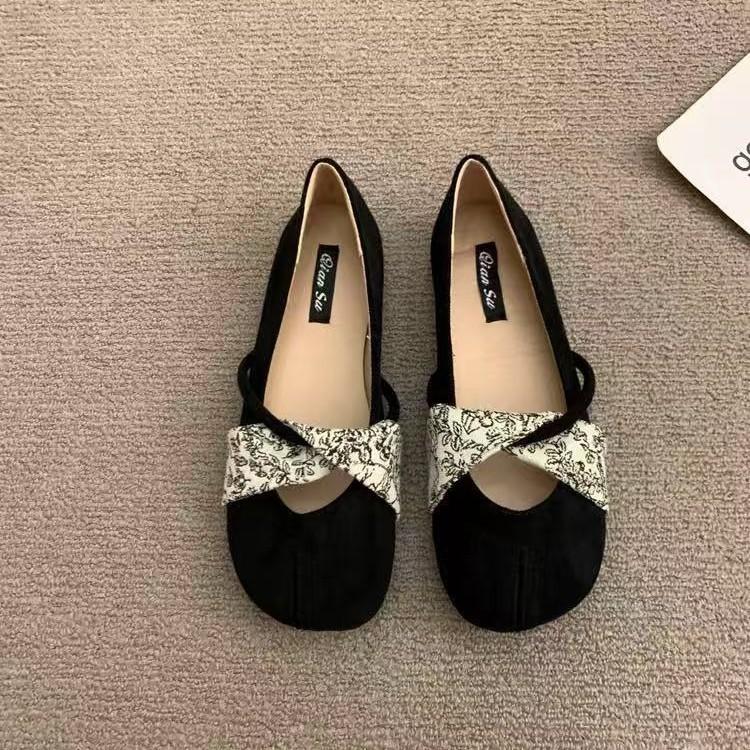 French niche design retro flat-bottomed ballet dance shoes soft-soled flat-heeled shallow mouth one-word belt single shoes square head