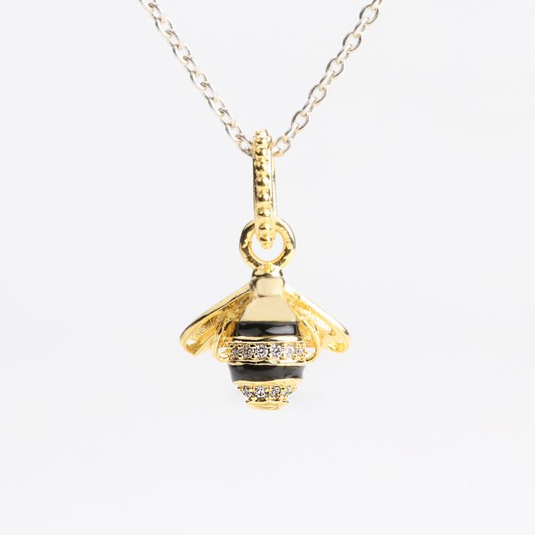 Queen Bee Pendant: S925 Sterling Silver European  American Style L488