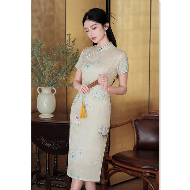 Retro Chinese Style Small Medium and Long Short-sleeved Cheongsam Spring and Summer New Middle-aged and Elderly Women's Large-size Cheongsam