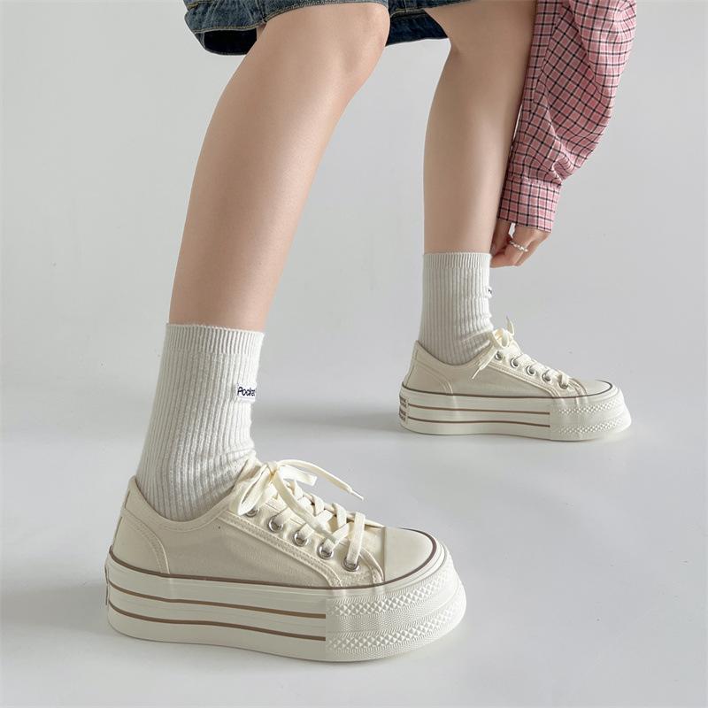 Casual Lightweight Retro Round Head Platform White Shoes Women's 2025 New Summer Leisure Sports Soft-soled Canvas Board Shoes