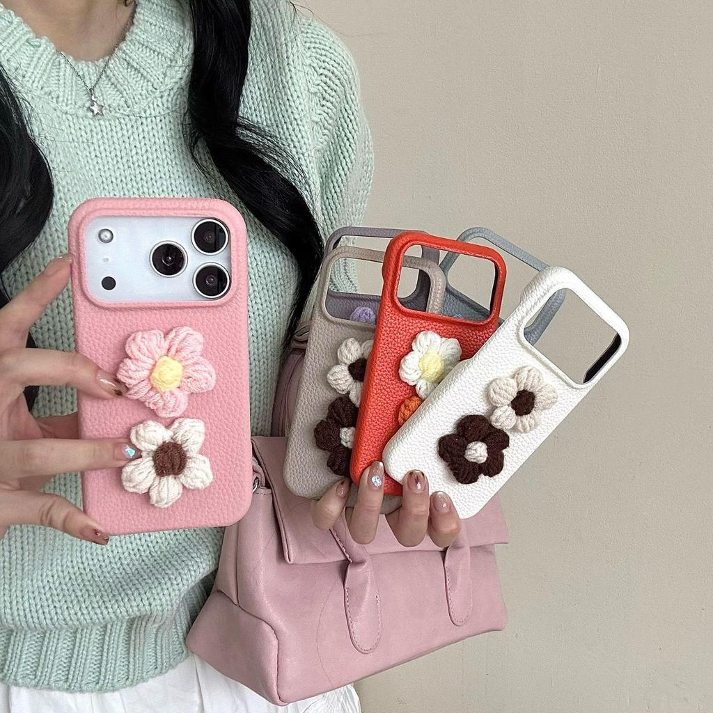 Compatible Phone Cases: Google Pixel 10, Google 9 Pro XL, Sony 1 VII, and 10 VI - Plush and Leather Flower Designs