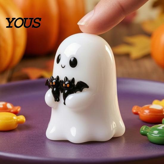 Handmade Resin Halloween Craft Ghost Figurine, Cute White Statue with Bats, Spooky Desk Decor Ornament for Home Mantel Tabletop Figurine