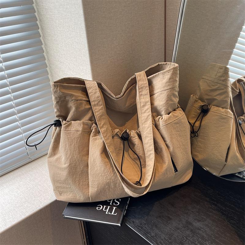 Nylon Women's Large Capacity Summer Shoulder Bag 2025: Versatile High-End Commuting Tote
