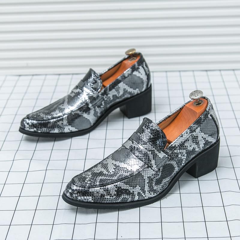Fashion British Style Green Snake Skin Pattern Leather Loafers For Men Retro Mens Dress Shoes Party Formal Shoes 6cm High Heels