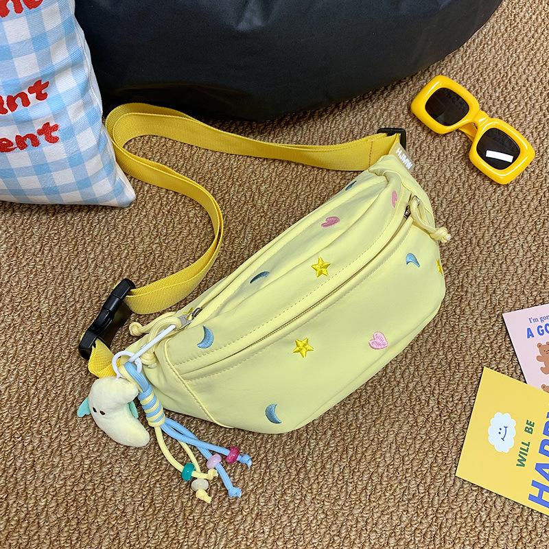 Breast bag women's Japanese cute embroidered fanny pack simple and lightweight shoulder small backpack women's leisure sports student messenger bag