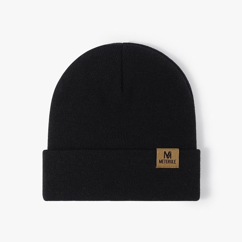 New Arrival Men's Knitted Hat With Letter Logo Winter Warm Outdoor Cap Fashionable And Versatile