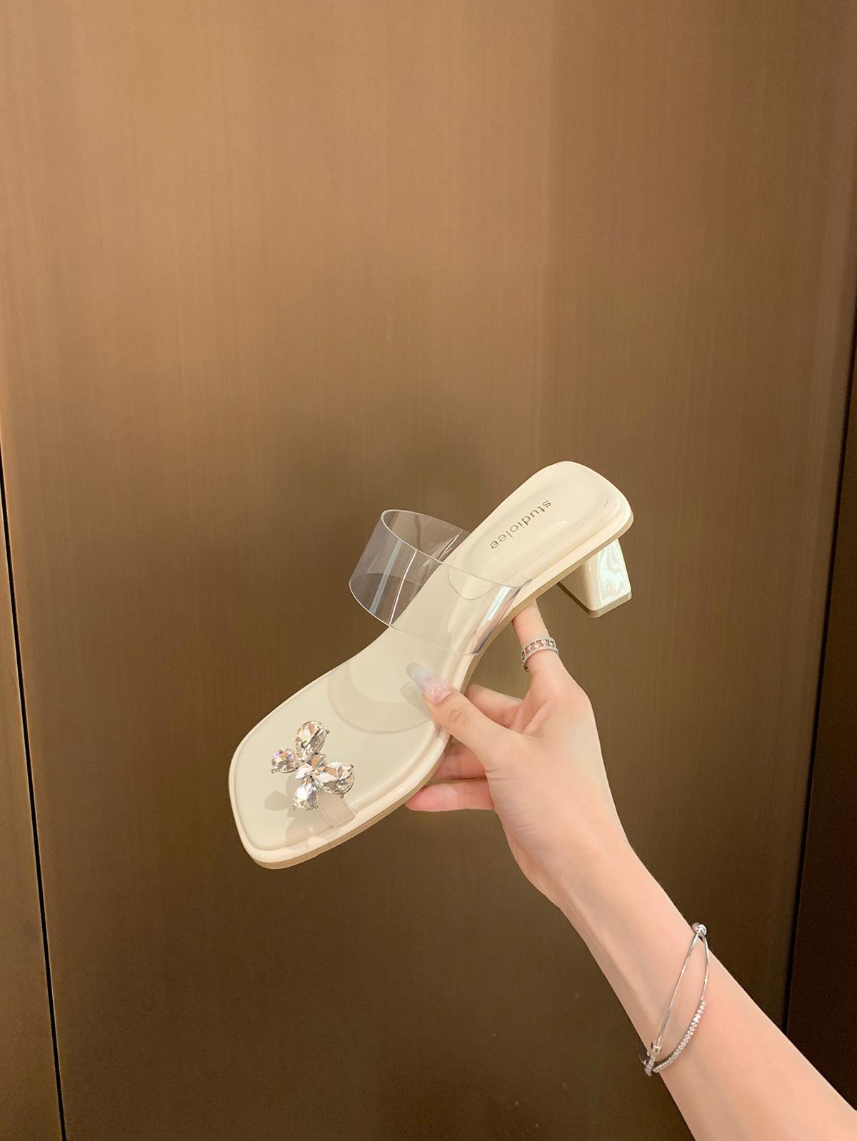 

Grape mother studiolee butterfly rhinestone temperament square head height increase transparent belt high heel cool slippers female summer 40 белый