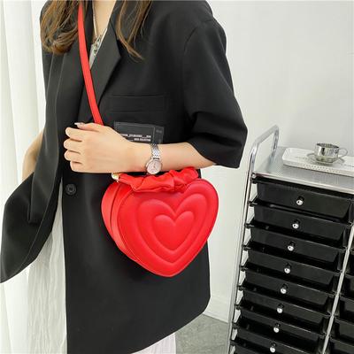 Luxuriöse gepolsterte Umhängetasche für Damen mit Herzmuster, hochwertigem Henkel, Damen Leder Messenger Crossbody Tragetasche