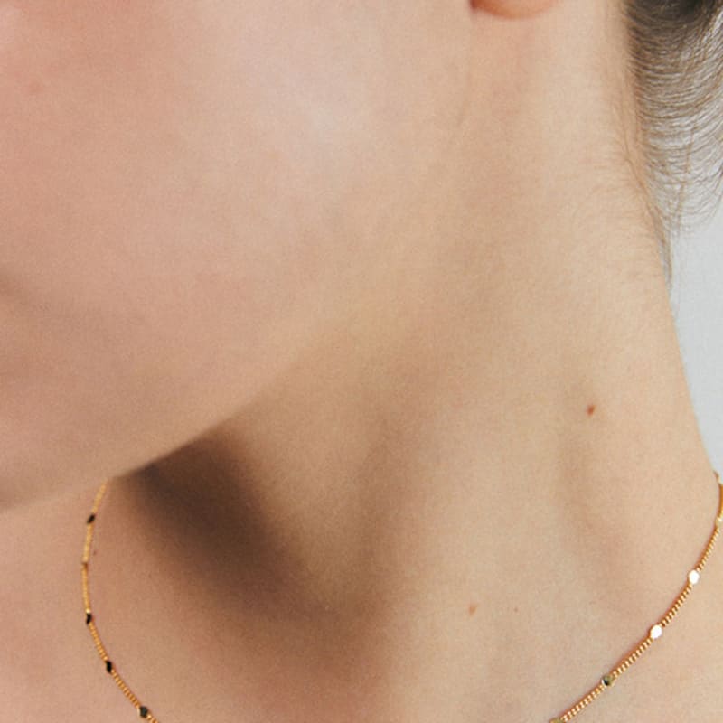 Apple Pie Order Gold Layered N. (Dot Chain)