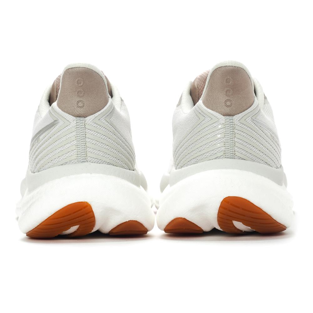 SAUCONY Triumph 23 Quartz Gum Men Sneakers White S21023-221