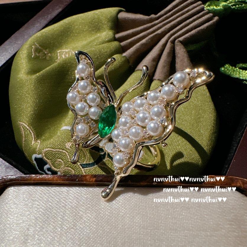 

Mojito Green Butterfly Gemstone Scarf Buckle, Cream Rose, 18K Gold Plated, Emerald Flower Zircon Scarf Buckle