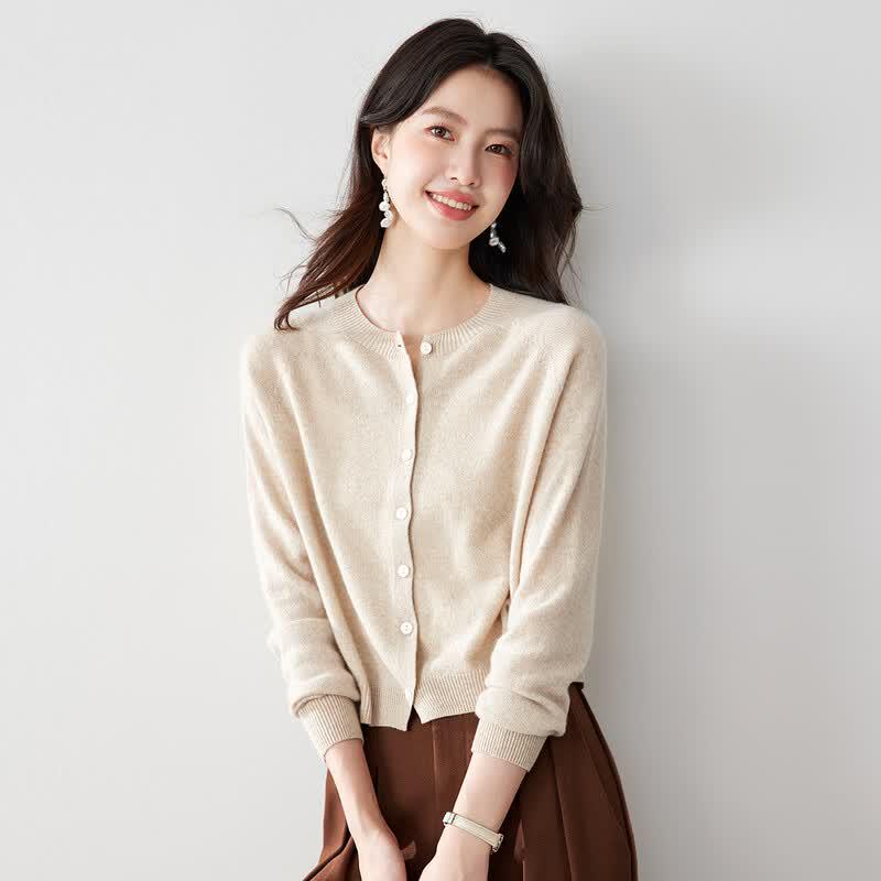 CARBAMMI Women s Short Cashmere Blend Knit Cardigan M