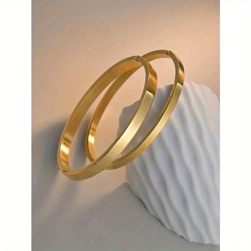 Couple's Titanium Steel Mirror Finish Minimalist Bangle