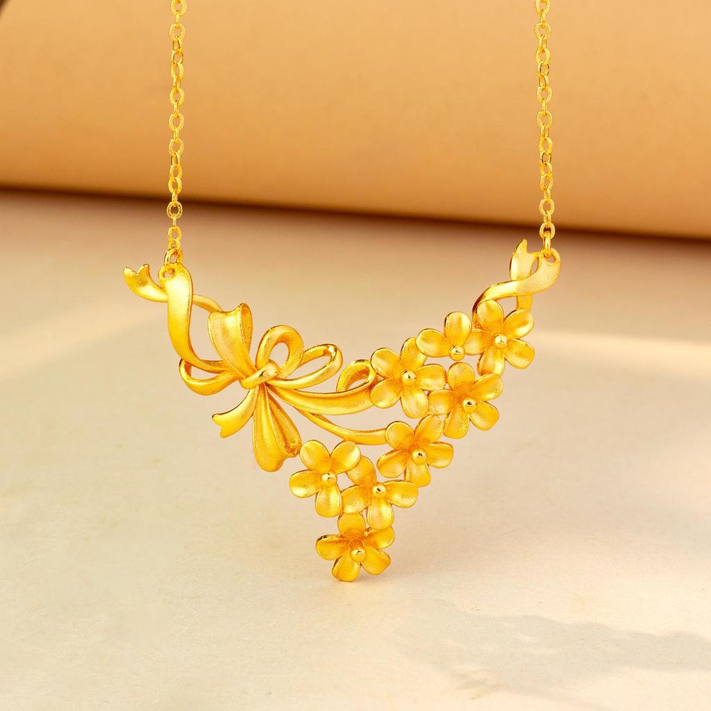 Gold Floral Cluster Bow Necklace for Women: Elegant Light Luxury Clavicle Chain Wedding Jewelry