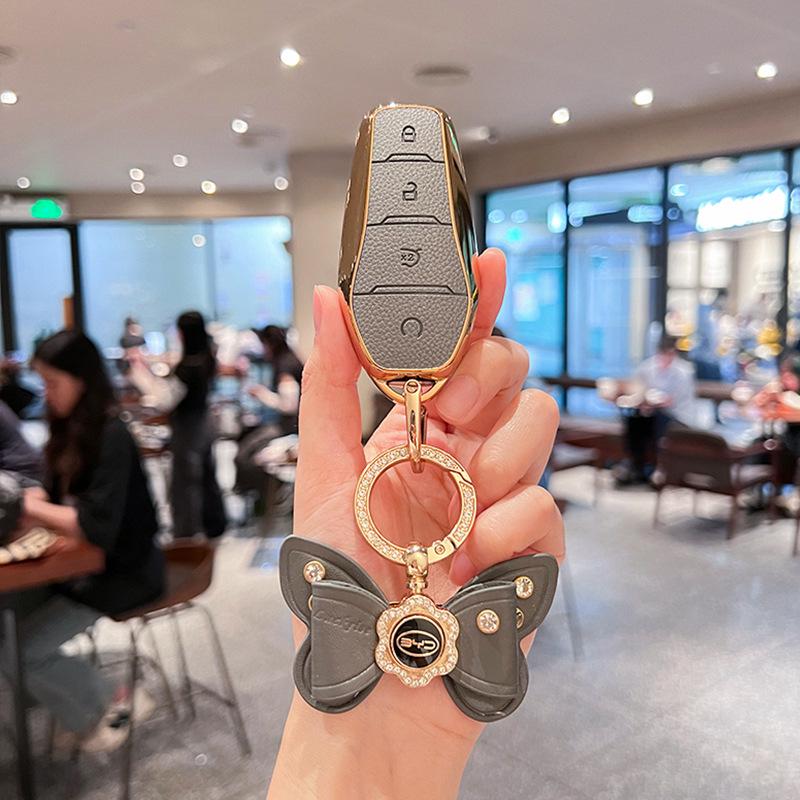 Compatible with BYD Yuan UP, Yuan PLUS, Yuan PRO: Men's and Women's Key Bag Set with Shell Buckle.