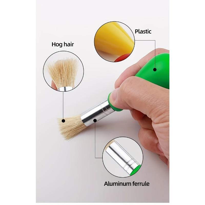 User-Friendly Paintbrushes Designed for Artists, Featuring Comfortable Grip Handles Ideal for Projects, Crafts, and Artistic Endeavors.