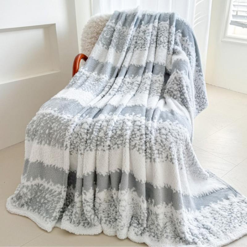1pcs Soft Cozy Throw Blanket Warm Flannel for Sofa Office Shawl Bedroom Camping Travel with Dual Color Jacquard Cover Blankets Air Conditioning Quilt