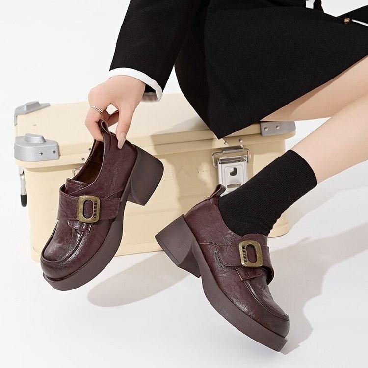 Internet celebrities with the same loafers women's Velcro 2025 autumn new thick-soled British style women's shoes thick heel loafers small leather sh
