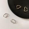 2023 Irregular Circle Earrings: Women's Simple Light Luxury Niche Stud Hoops