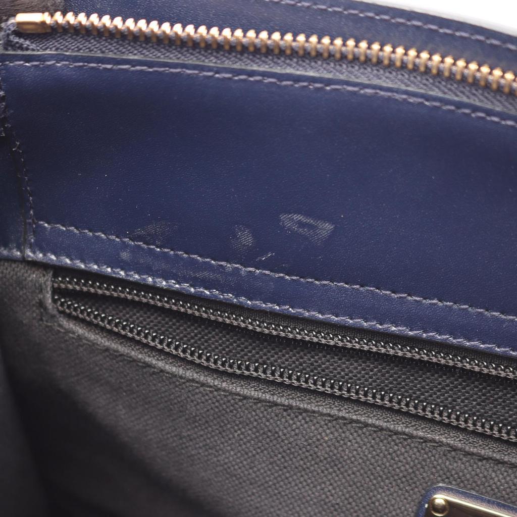 Used Salvatore Ferragamo Gancini Handbag 21 0017 leather Navy Used Women