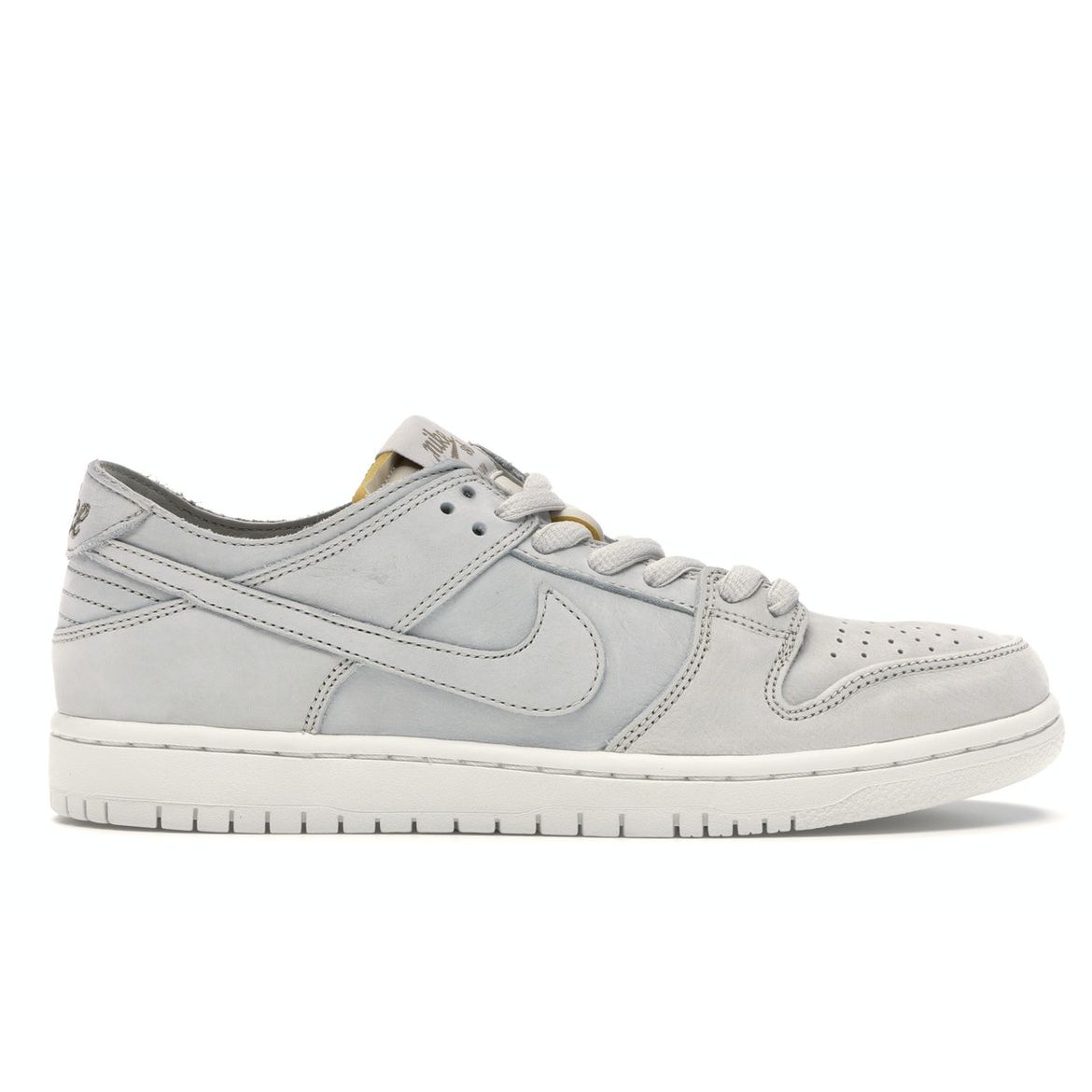 

Dunk Low Pro Decon SB Light Bone AA4275-001