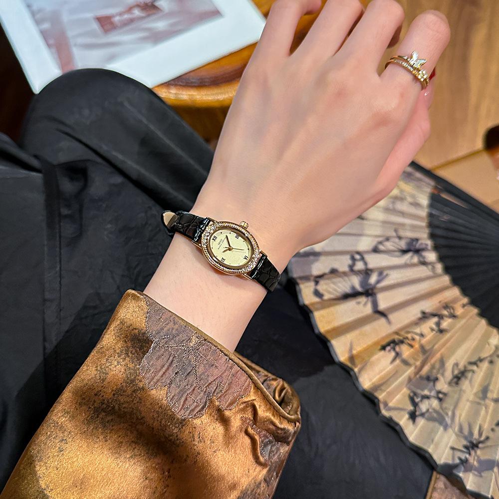 Oval Belt Diamond Women'S Watch Small Dial Retro Exquisite Waterproof Women'S Watch Fashion Temperament