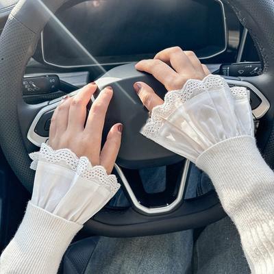 Poignets de Femme Amovibles Dentelle Volantée Hiver Automne Chemises Pull Sweat-shirt Faux Manches Blanc