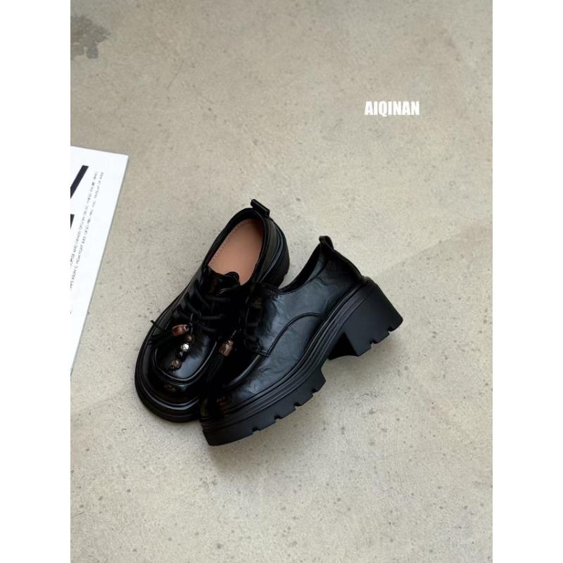 

Новая платформа женские ретро универсальные кожаные повседневные модные туфли на шнуровке, увеличивающие рост 39 чёрный