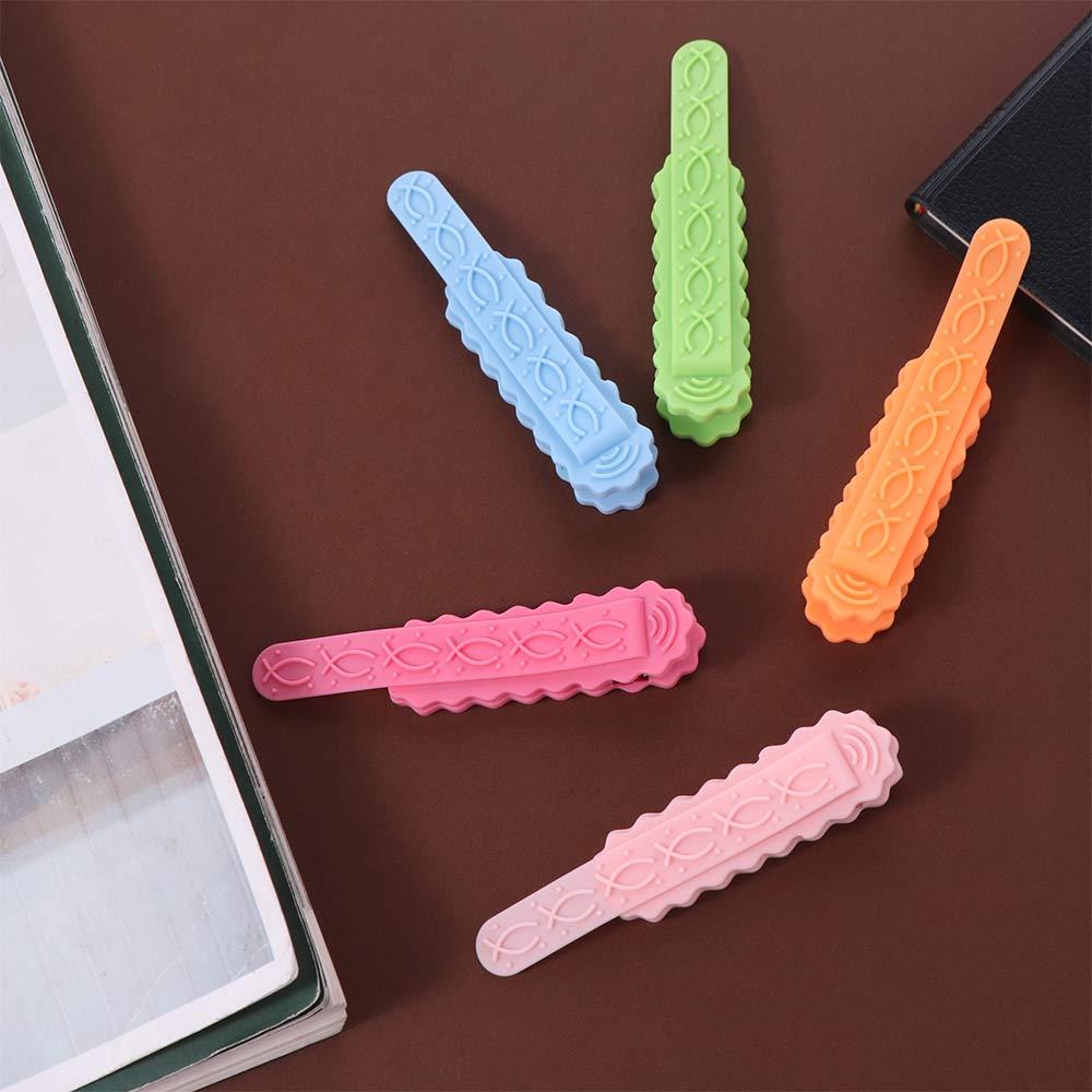 2pcs Silicone Silicone Bookmark Clip Multi-color Book Paginator INS Corner Page Marker  Business