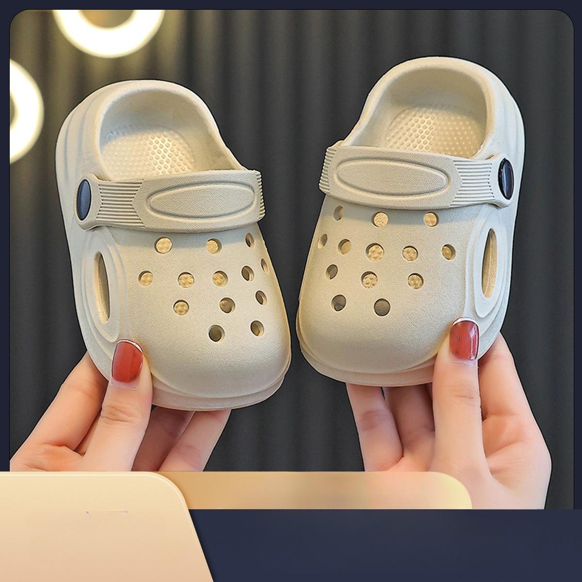 Kids Sandals Hole Children s Shoes Slippers Soft Anti-Skid Simple DIY Design Hole Baby Shoes Sandy Beach For Boys Girls 18-19